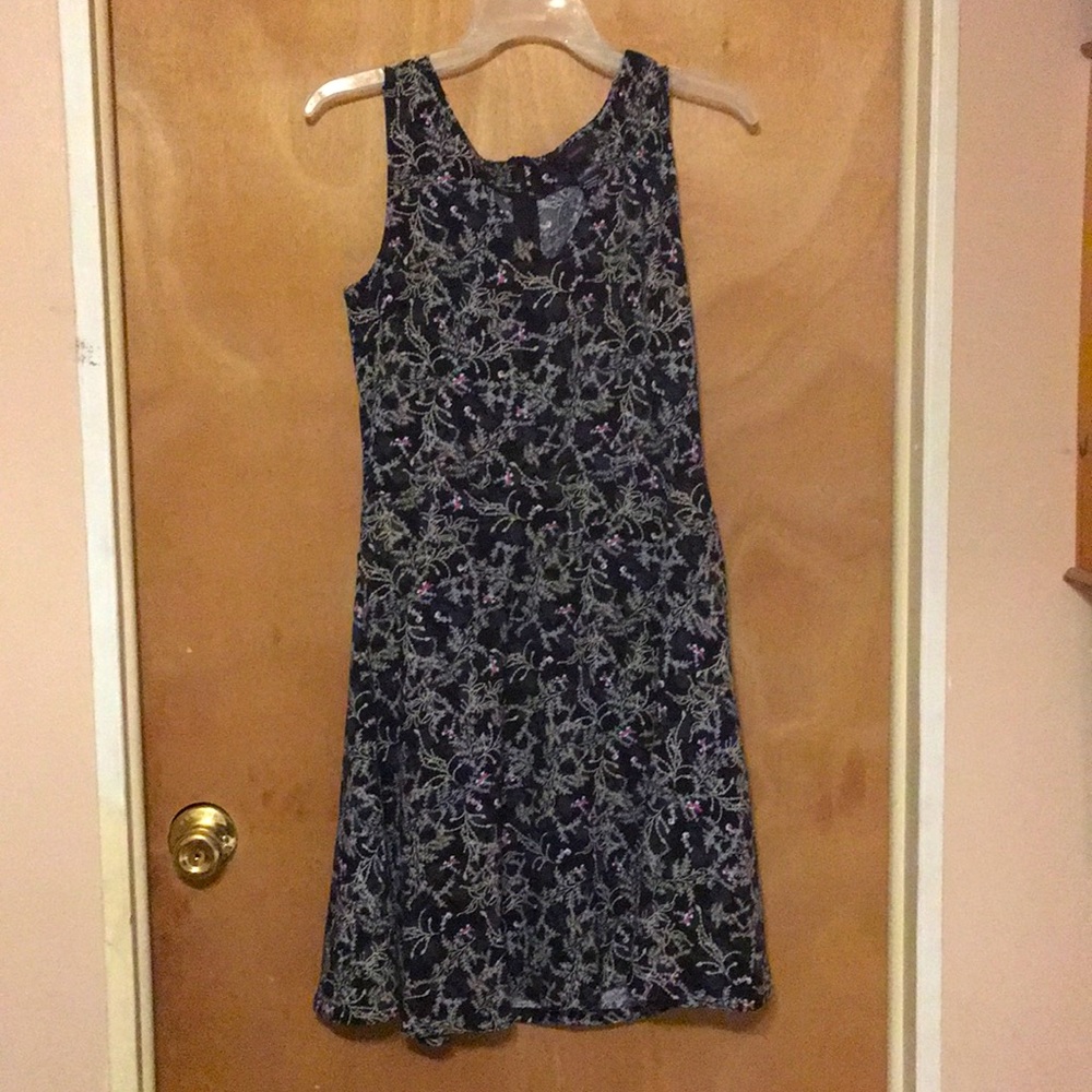 Medium women’s dress
